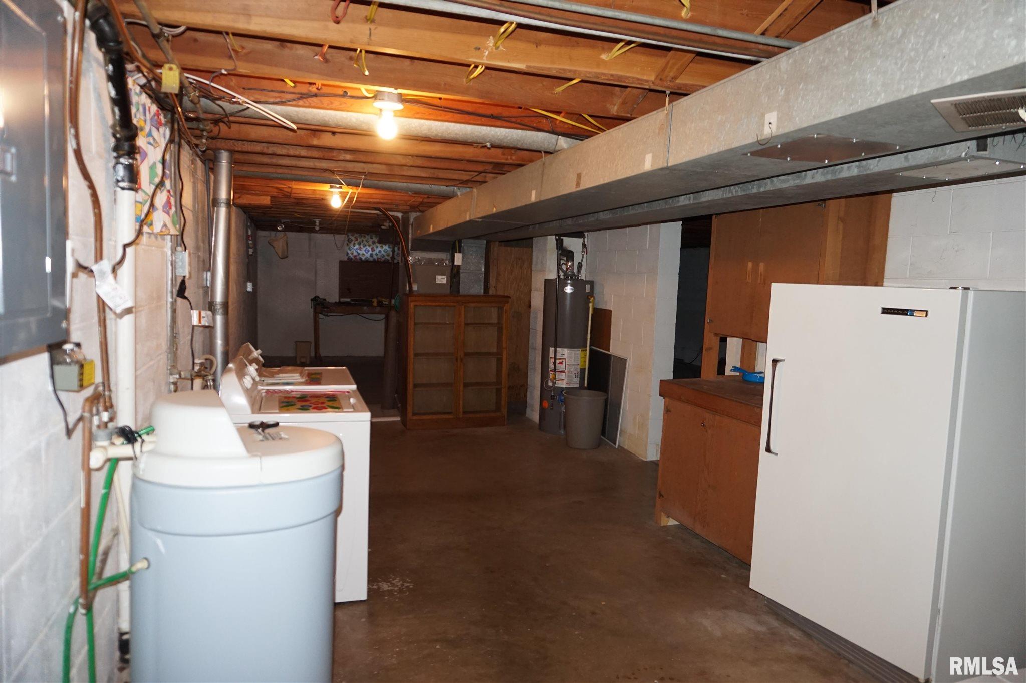 108 North Rustic Road East Peoria, IL 61611 - Photo 38 of 49 Gallery Image 38