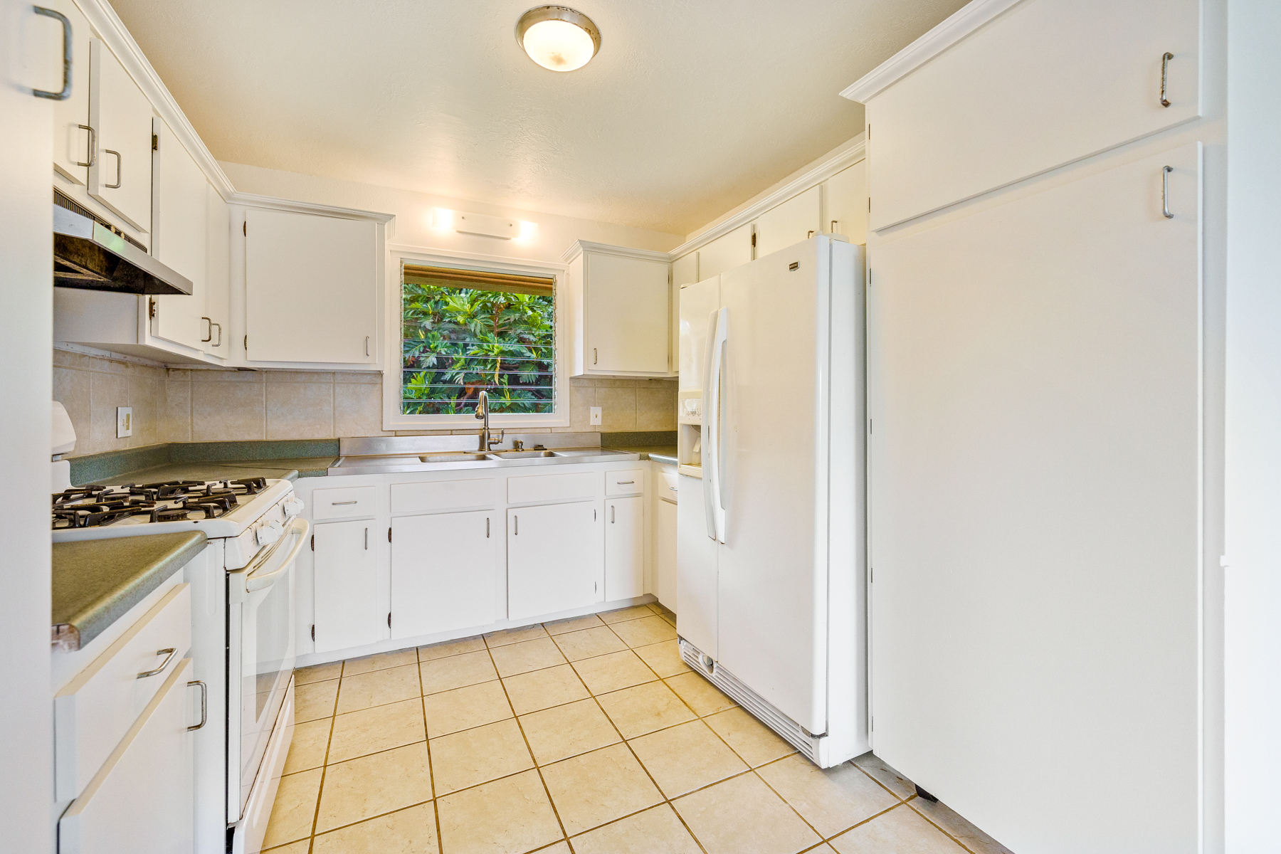 3766 Lohe Road Kalaheo, HI 96741 - Photo 14 of 27 Gallery Image 14