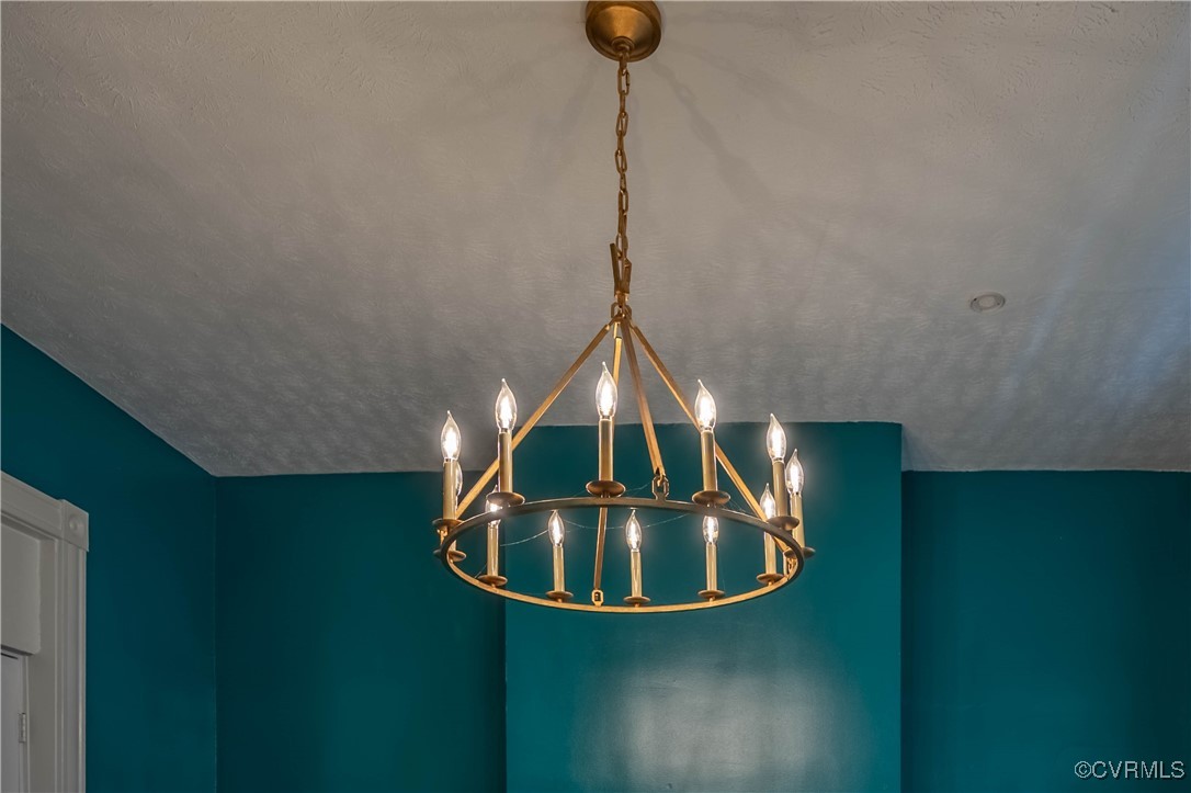 5 West Graham Road Richmond, VA 23222 - Photo 4 of 42 a view of entryway