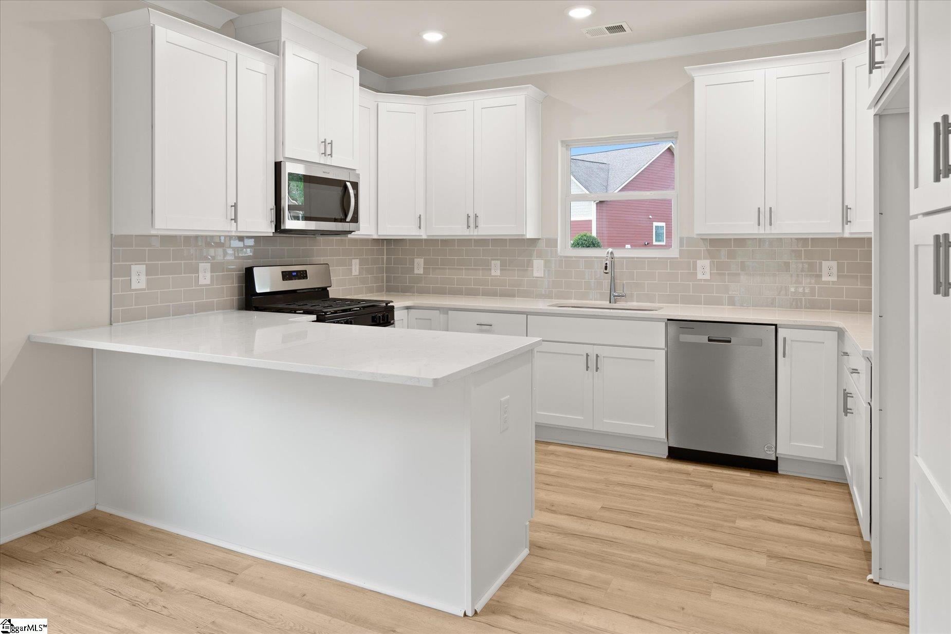 247 Chickadee Trail Easley, SC 29642 - Photo 5 of 29