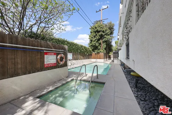 $5,995 | 723 Westmount Drive, Unit 206, West Hollywood, CA 90069