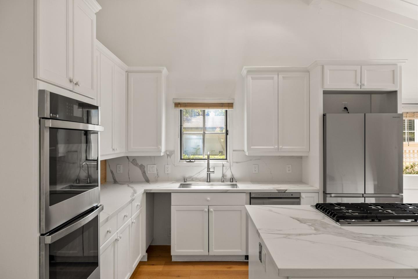 25399 Markham Lane Salinas, CA 93908 - Photo 13 of 43