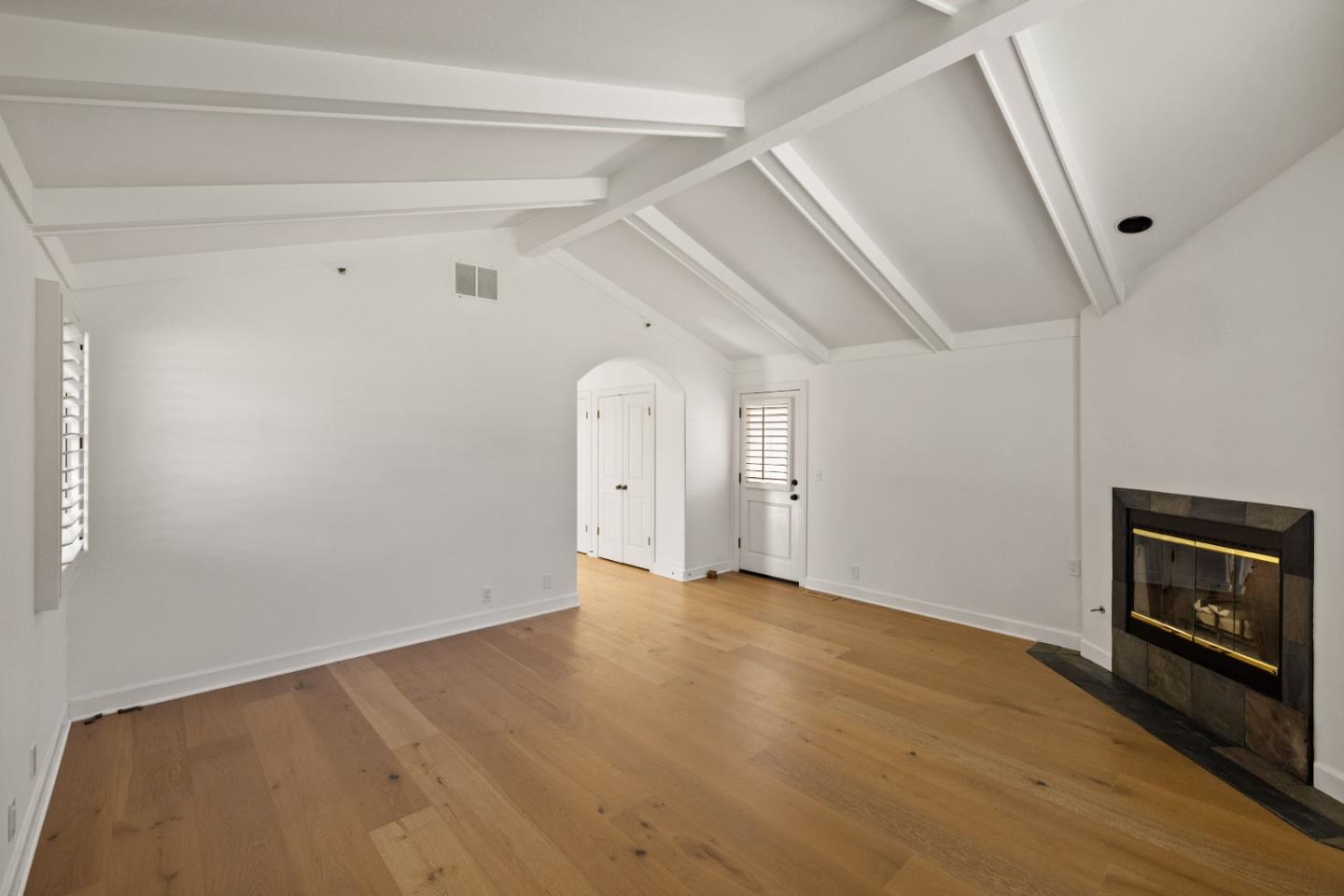 25399 Markham Lane Salinas, CA 93908 - Photo 17 of 43