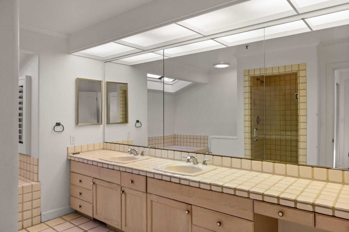 25399 Markham Lane Salinas, CA 93908 - Photo 20 of 43