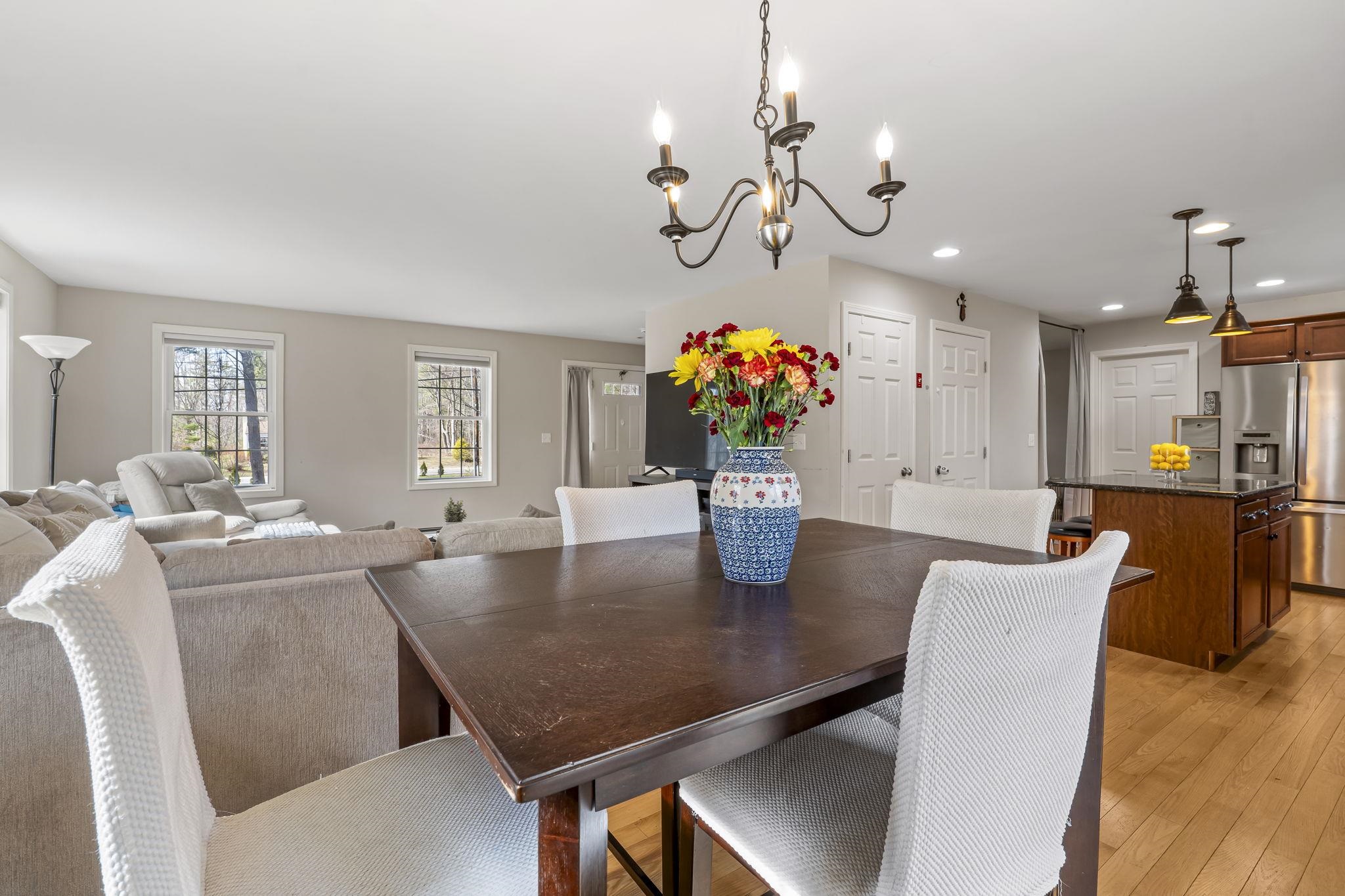 274 Pleasant Street Epping, NH 03042 - Photo 6 of 35