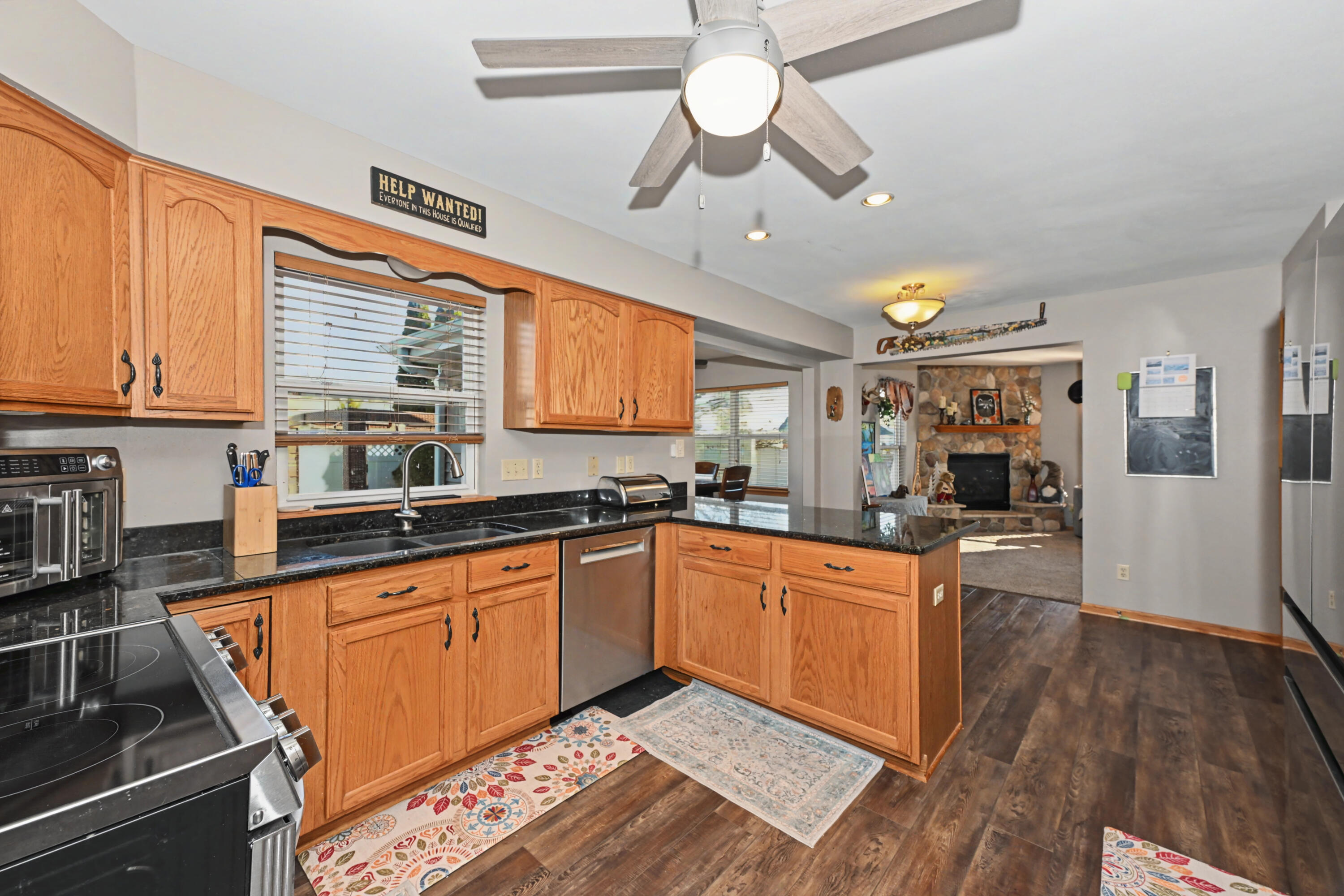 5730 Eagle Point Drive Caledonia, WI 53406 - Photo 12 of 47 07_Photo (16)