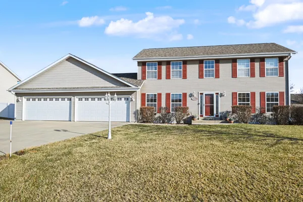 $599,900 | 5730 Eagle Point Drive, Caledonia, WI 53406