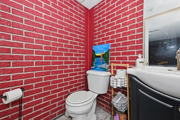 $599,900 | 5730 Eagle Point Drive, Caledonia, WI 53406