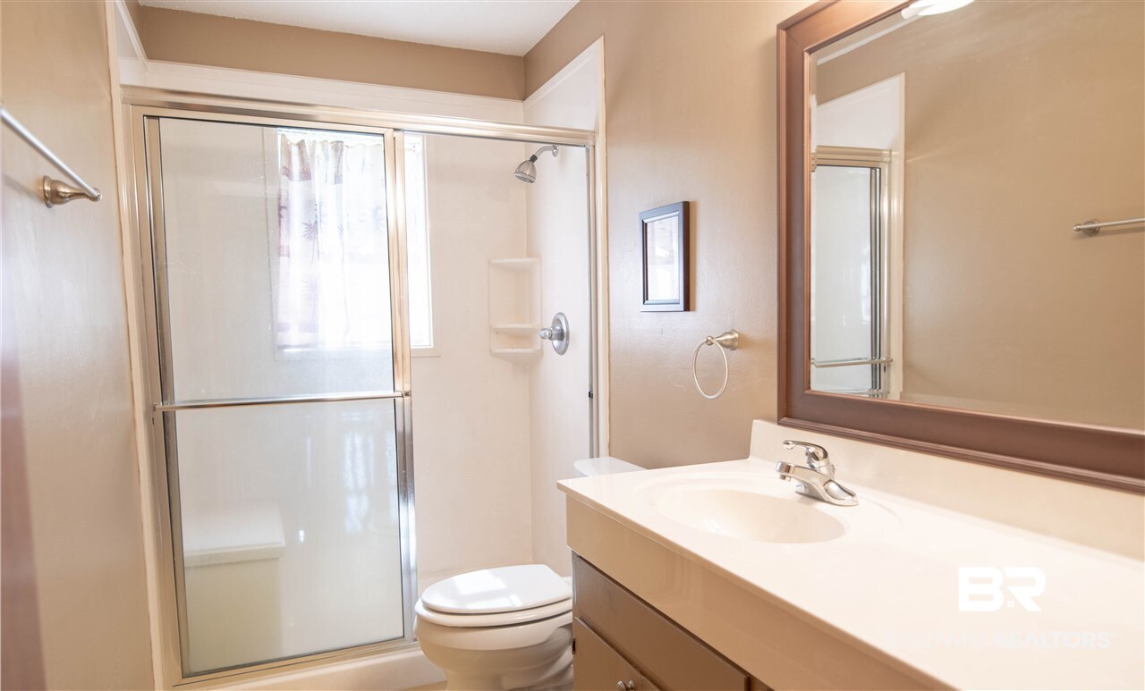 19609 State Highway 181 Fairhope, AL 36532 - Photo 15 of 35 Full Bath