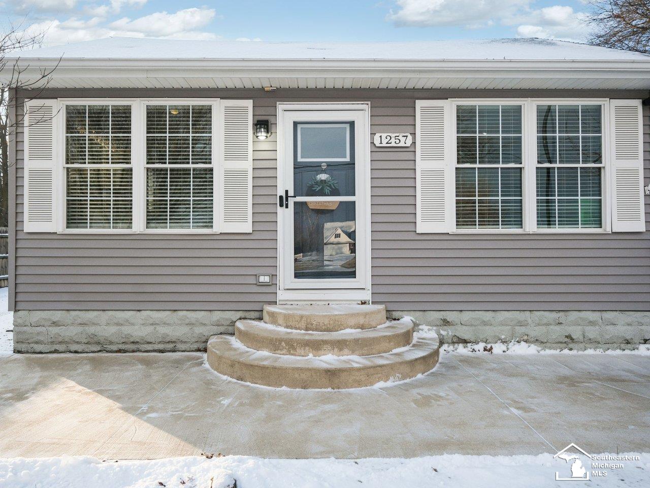 1257 West Dean Road Temperance, MI 48182 - Photo 4 of 39