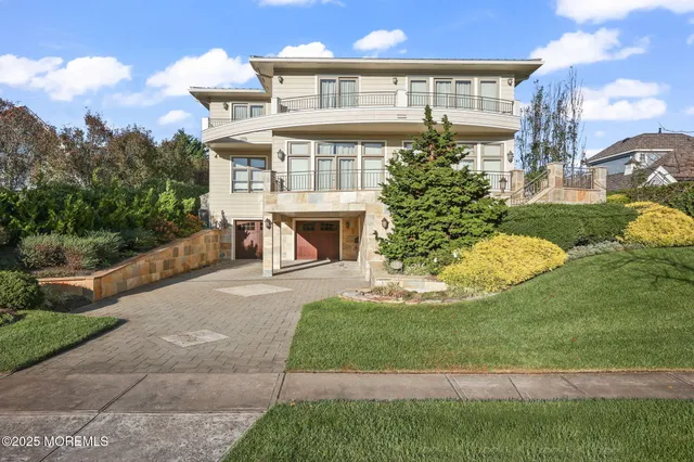 $5,695,000 | 108 Howell Avenue, Spring Lake, NJ 07762