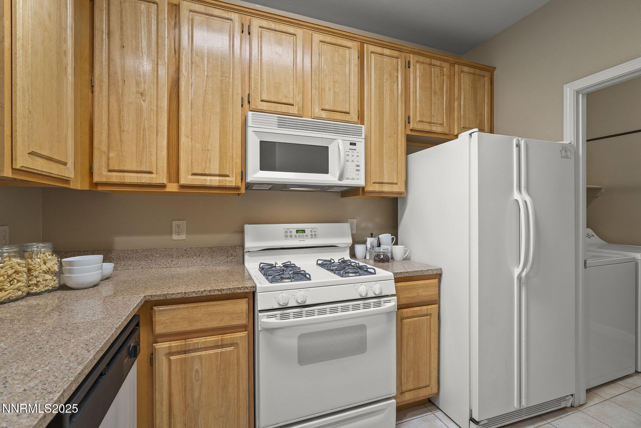 900 South Meadows Parkway, Unit 1223 Reno, NV 89521 - Photo 7 of 28 7-web-or-mls-_DSC0309