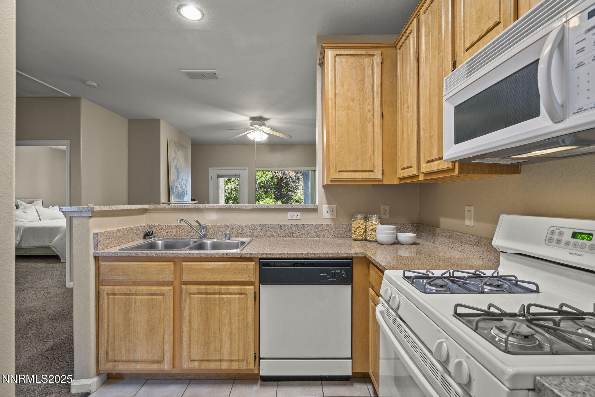 900 South Meadows Parkway, Unit 1223 Reno, NV 89521 - Photo 8 of 28 8-web-or-mls-_DSC0313