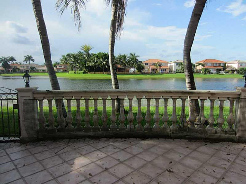 15867 Southwest 68th Terrace, Unit 15867 Miami, FL 33193 - Photo 17 of 19 Exterior Front