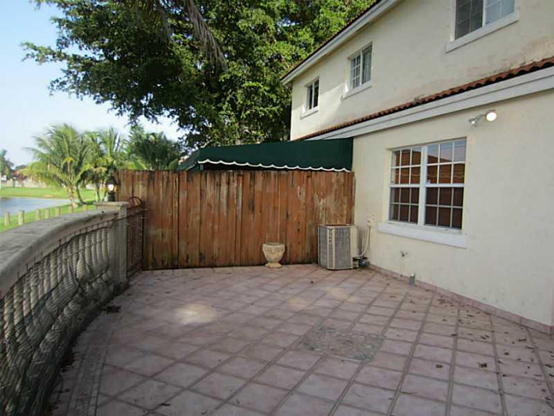 15867 Southwest 68th Terrace, Unit 15867 Miami, FL 33193 - Photo 19 of 19 Exterior Front