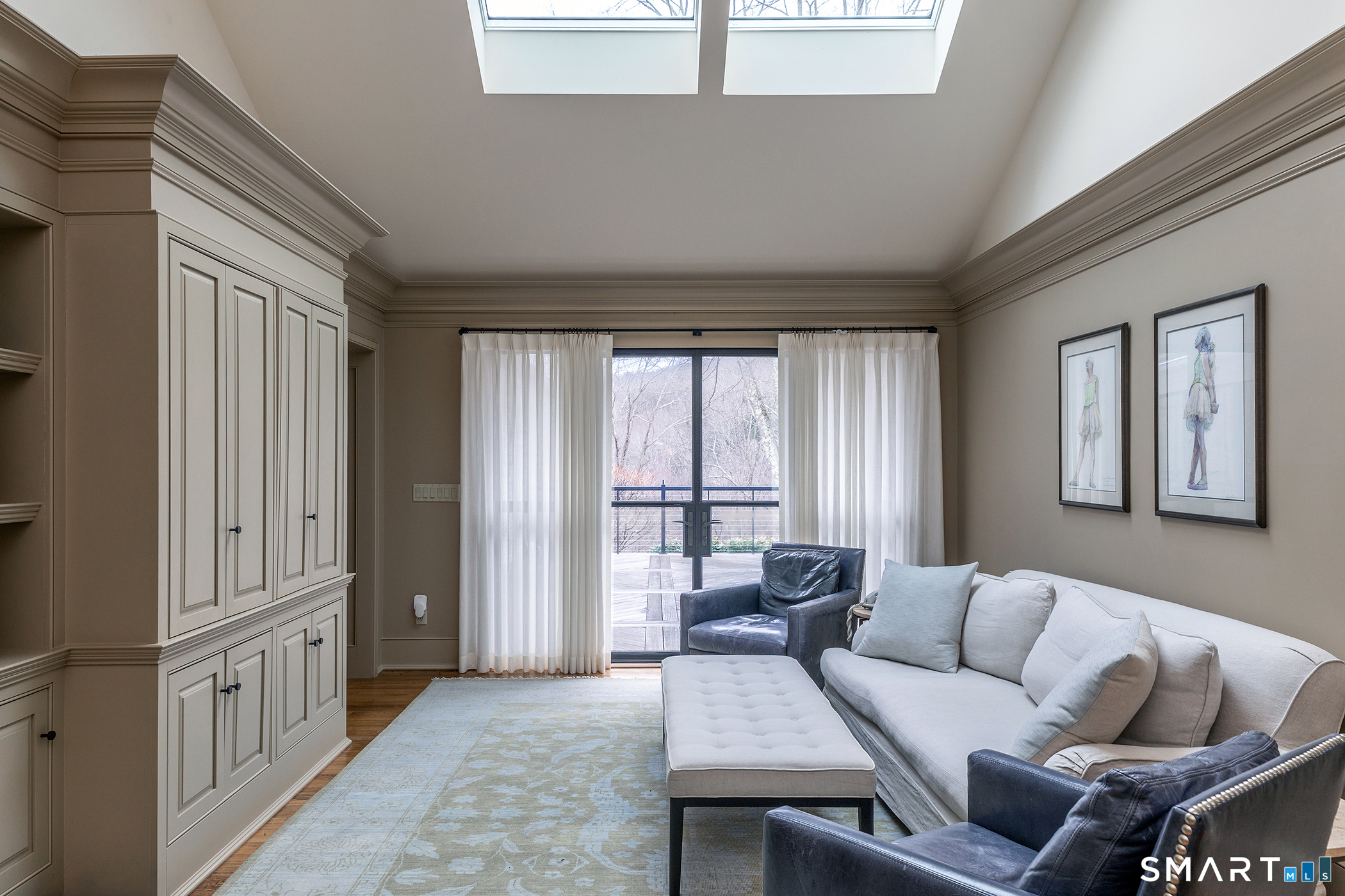 47 Squire Road Roxbury, CT 06783 - Photo 11 of 27 a living room with furniture and a window