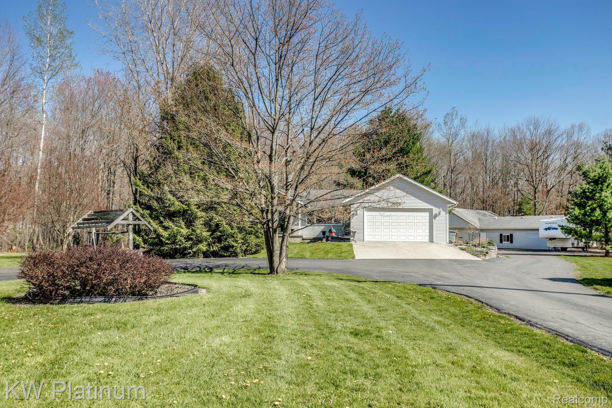 2928 Range Road Port Huron, MI 48060 - Photo 1 of 39 2928 Range Rd-1.jpg