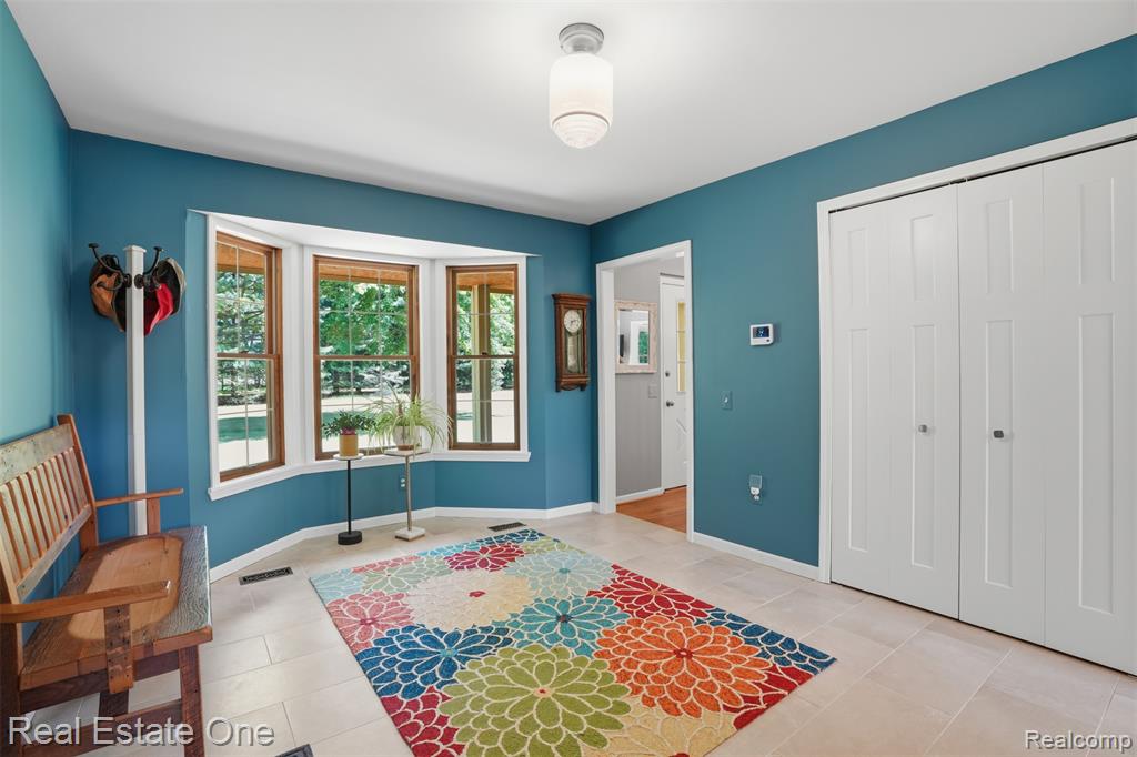 1765 Rowe Road Milford, MI 48380 - Photo 19 of 61