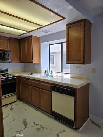 $3,300 | 3723 Emerald Street, Unit B, Torrance, CA 90503