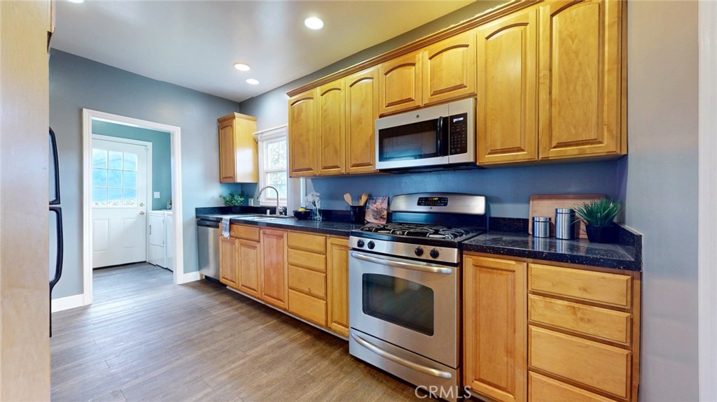 1214 Romulus Drive Glendale, CA 91205 - Photo 16 of 51