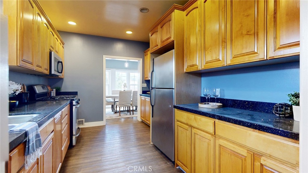 1214 Romulus Drive Glendale, CA 91205 - Photo 3 of 51