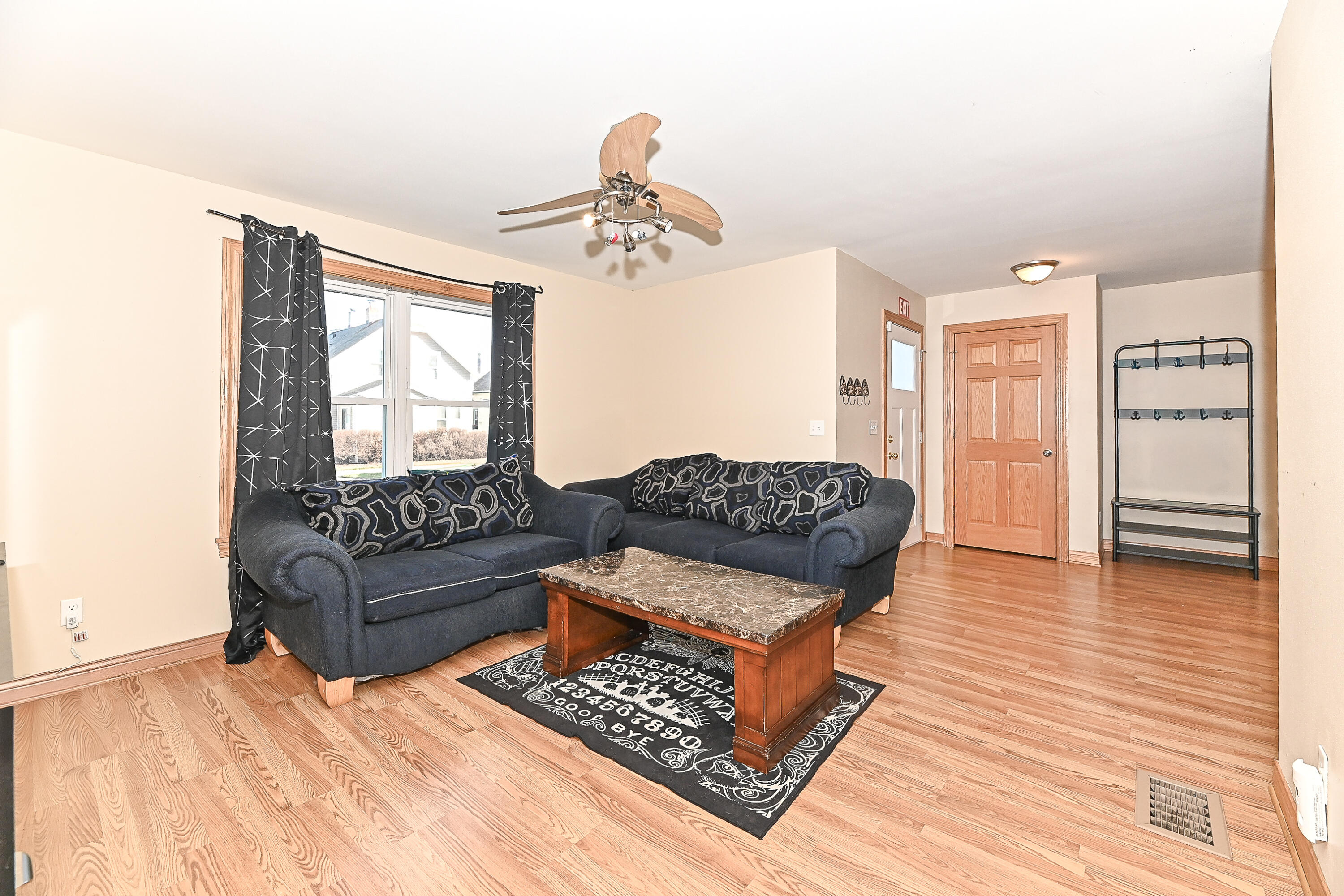 1538 Packard Avenue Racine, WI 53403 - Photo 7 of 34 Packard-12