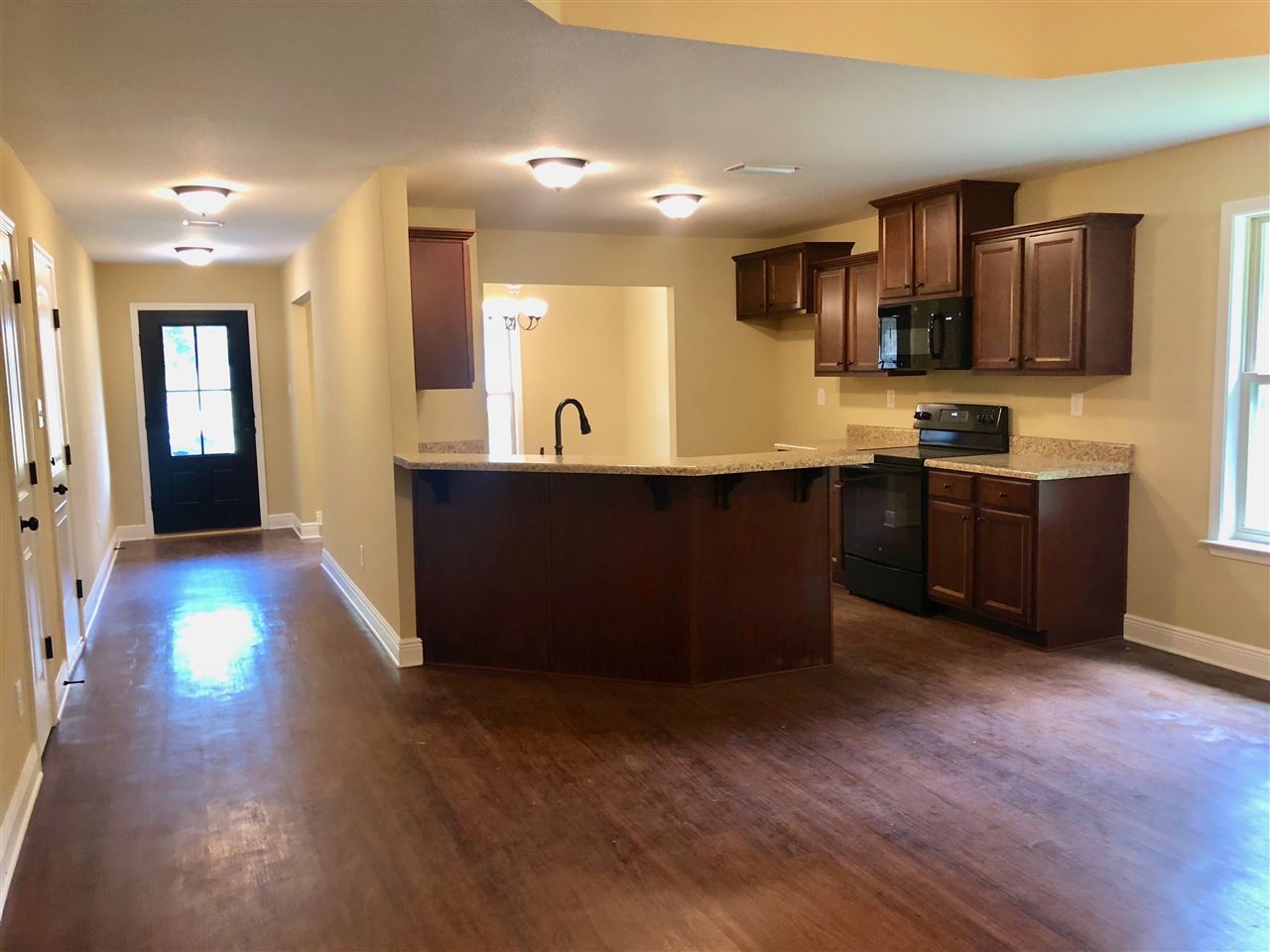 1374 Majesty Loop Foley, AL 36535 - Photo 5 of 9