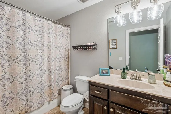 $565,000 | 1998 Sid Hayes Road, Jay, FL 32565