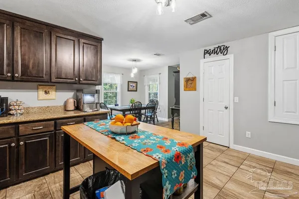 $565,000 | 1998 Sid Hayes Road, Jay, FL 32565