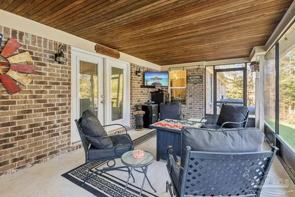 $565,000 | 1998 Sid Hayes Road, Jay, FL 32565