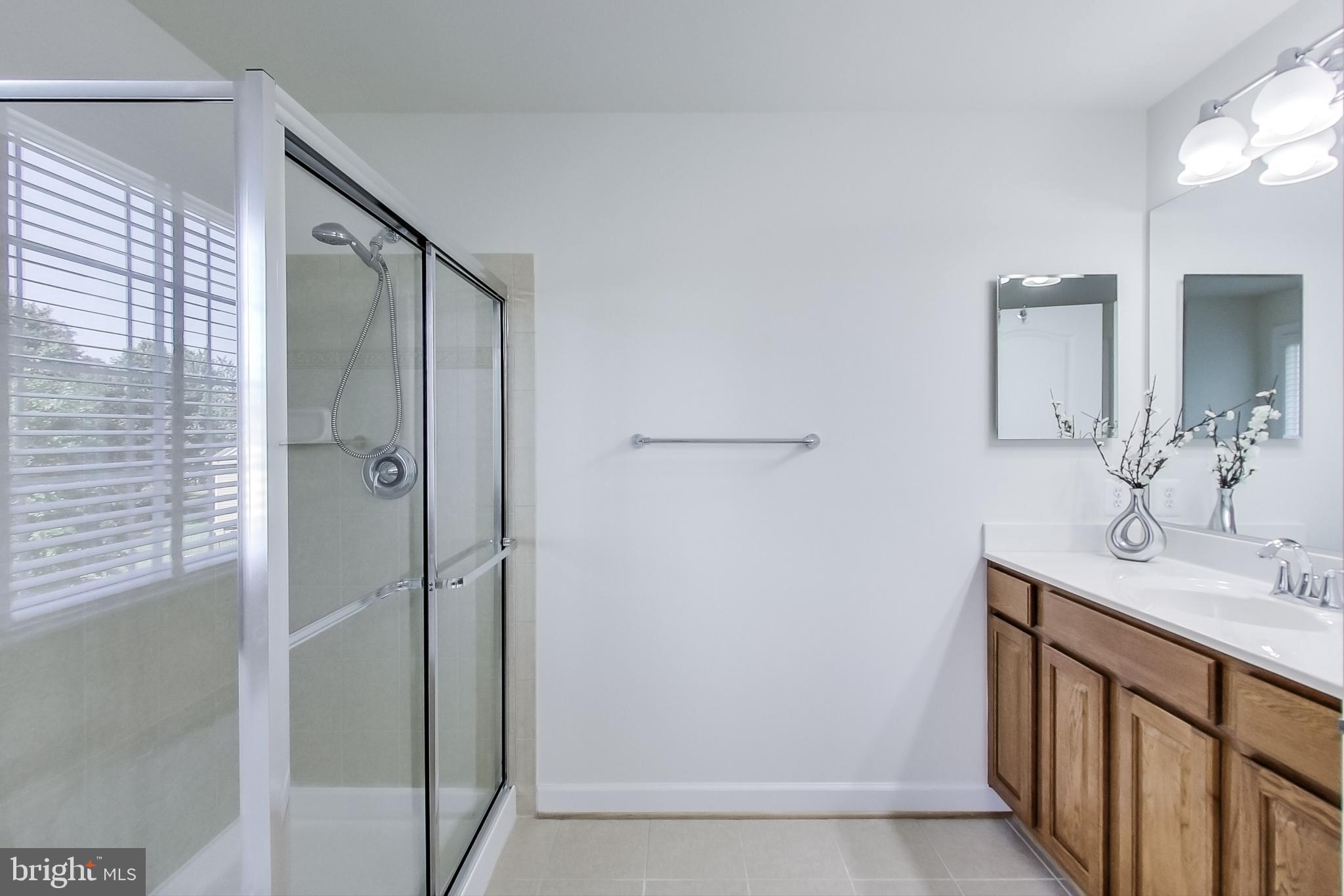 16708 Mannington Road Accokeek, MD 20607 - Photo 29 of 54 Main Bathroom