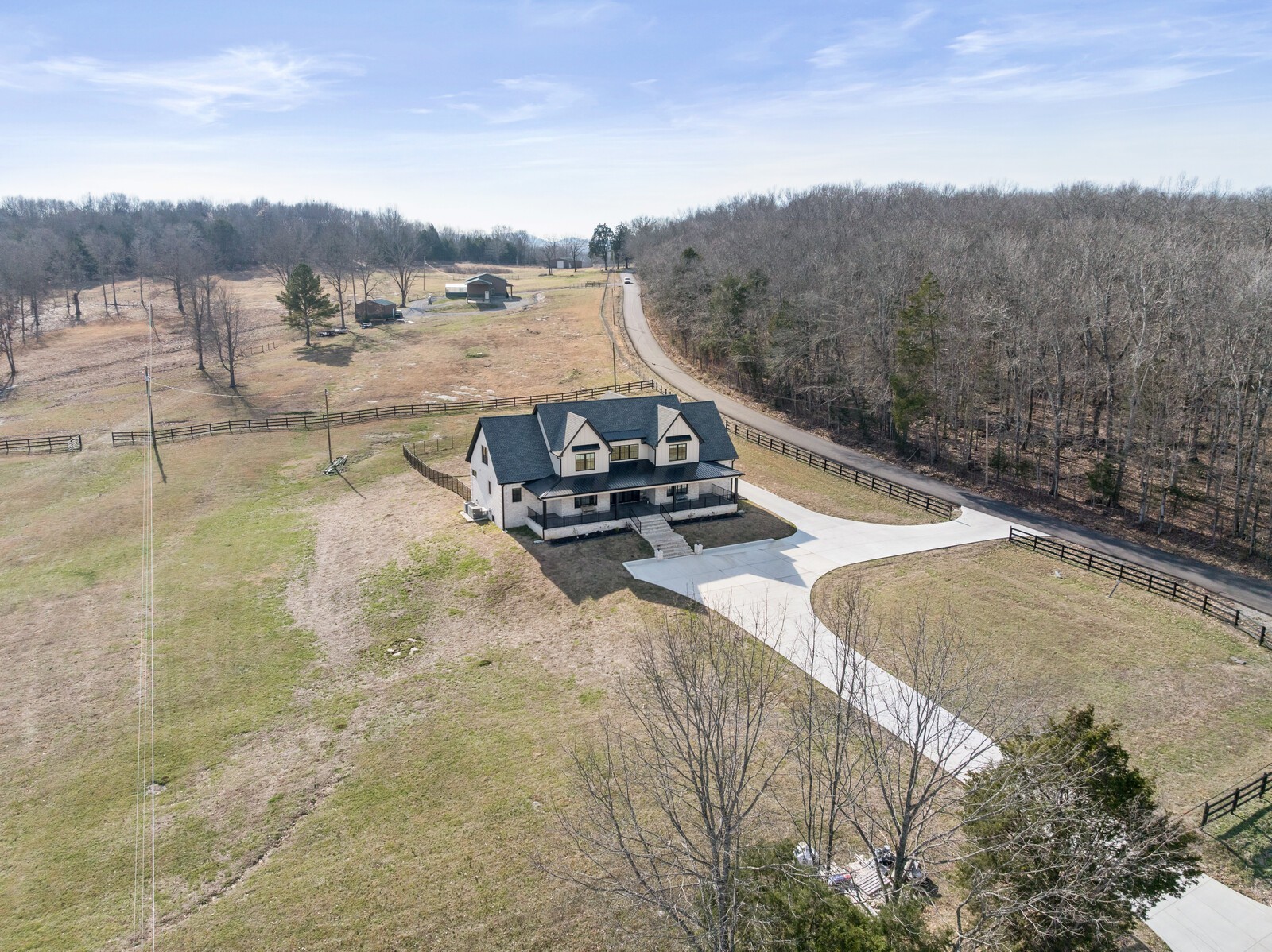 3755 Holmes Gap Road Watertown, TN 37184 - Photo 71 of 71 a view of a swimming pool with a lake view and mountain view