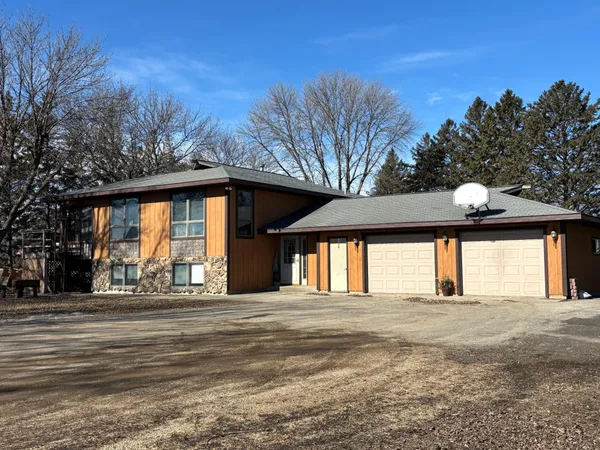 $325,000 | 27703 County Road 1, Hancock, MN 56244