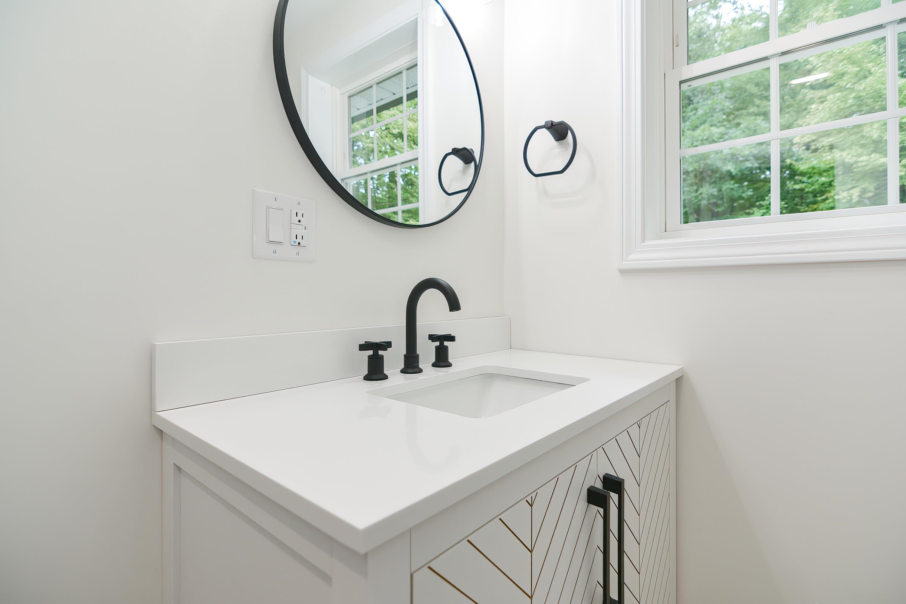 53 Mountain Road Brookline, NH 03033 - Photo 10 of 37 Gallery Image 10