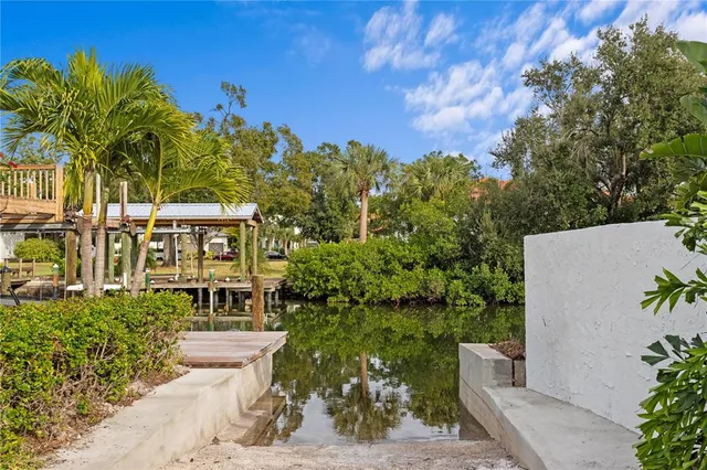 $9,500 | 2610 South Dundee Street, Tampa, FL 33629