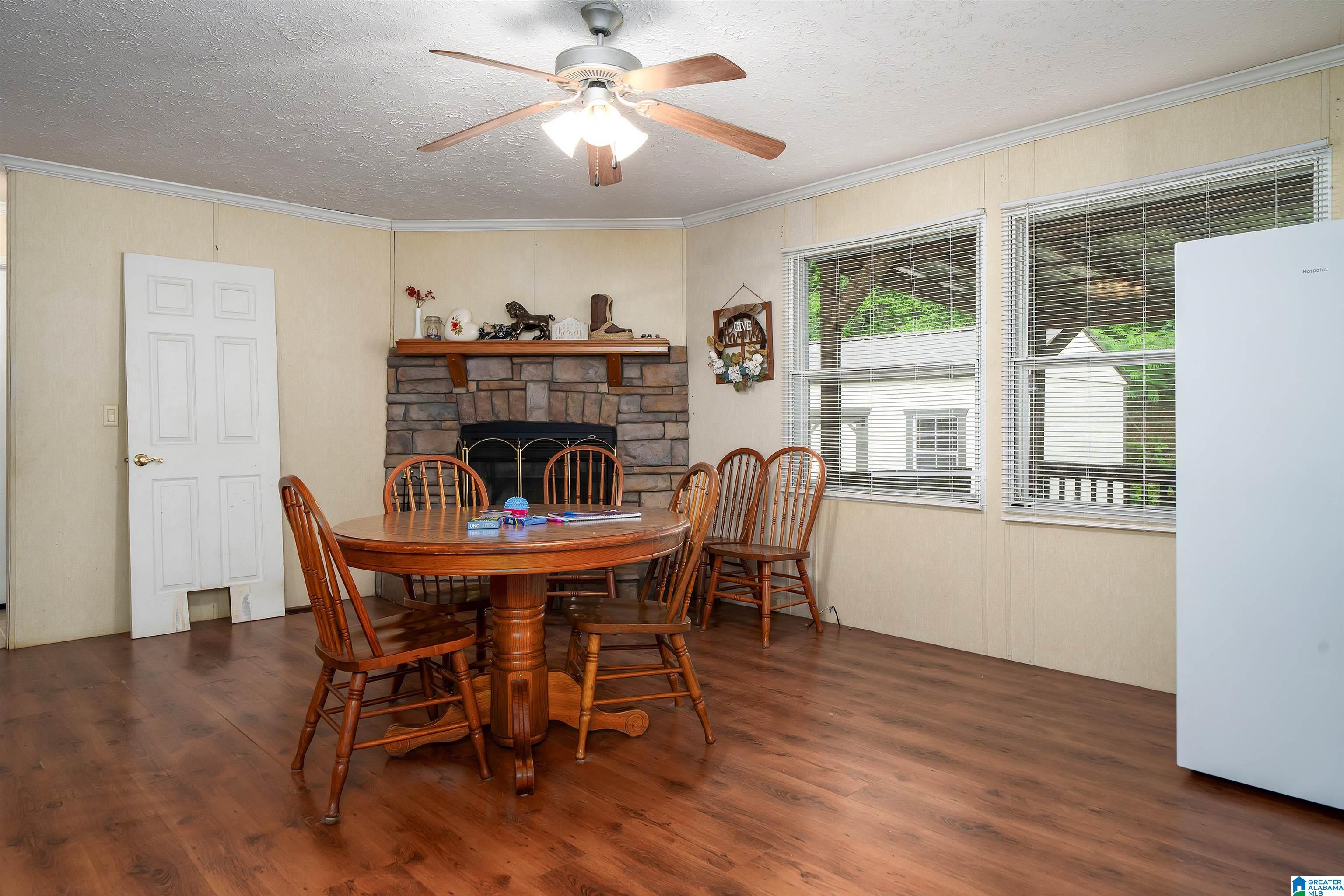 102 Liberty Road Jasper, AL 35501 - Photo 4 of 28 Gallery Image 4