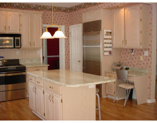36 Robert Road Marlborough, MA 01752 - Photo 12 of 15 Gallery Image 12
