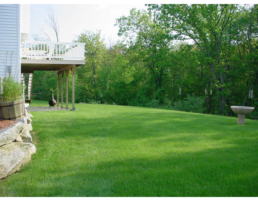 36 Robert Road Marlborough, MA 01752 - Photo 14 of 15 Gallery Image 14