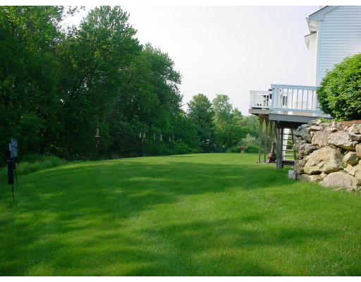 36 Robert Road Marlborough, MA 01752 - Photo 6 of 15 Gallery Image 6