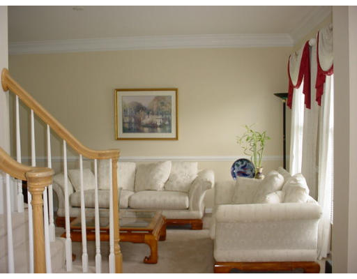 36 Robert Road Marlborough, MA 01752 - Photo 9 of 15 Gallery Image 9