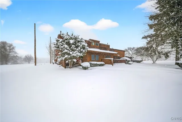 $179,900 | 637 Village Boulevard North, Van Buren, NY 13027