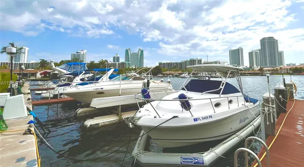 $2,150 | 2500 Parkview Drive, Unit 1803, Hallandale Beach, FL 33009