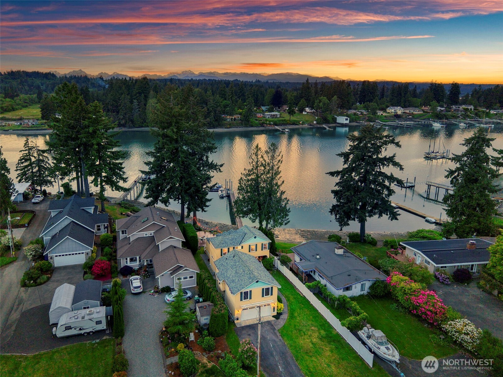 1312 Northeast Peterson Road Keyport, WA 98345 - Photo 6 of 40