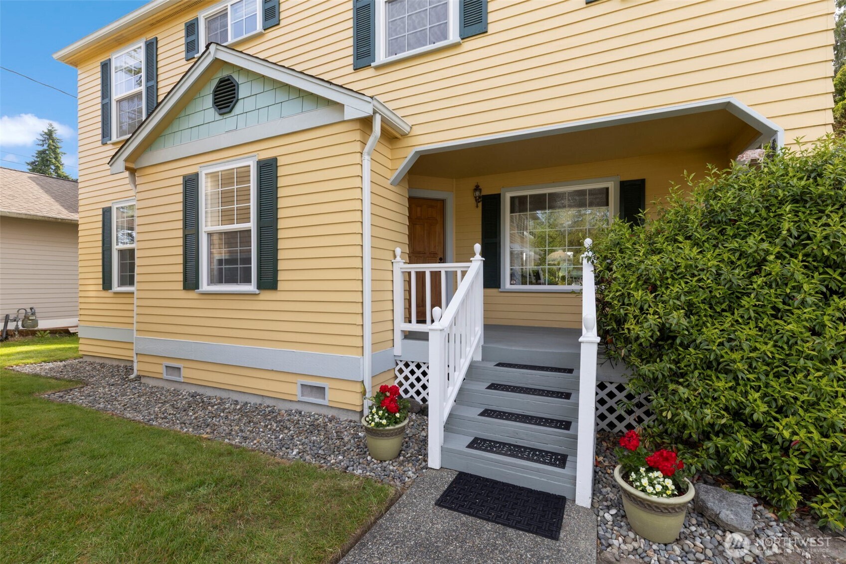 1312 Northeast Peterson Road Keyport, WA 98345 - Photo 7 of 40