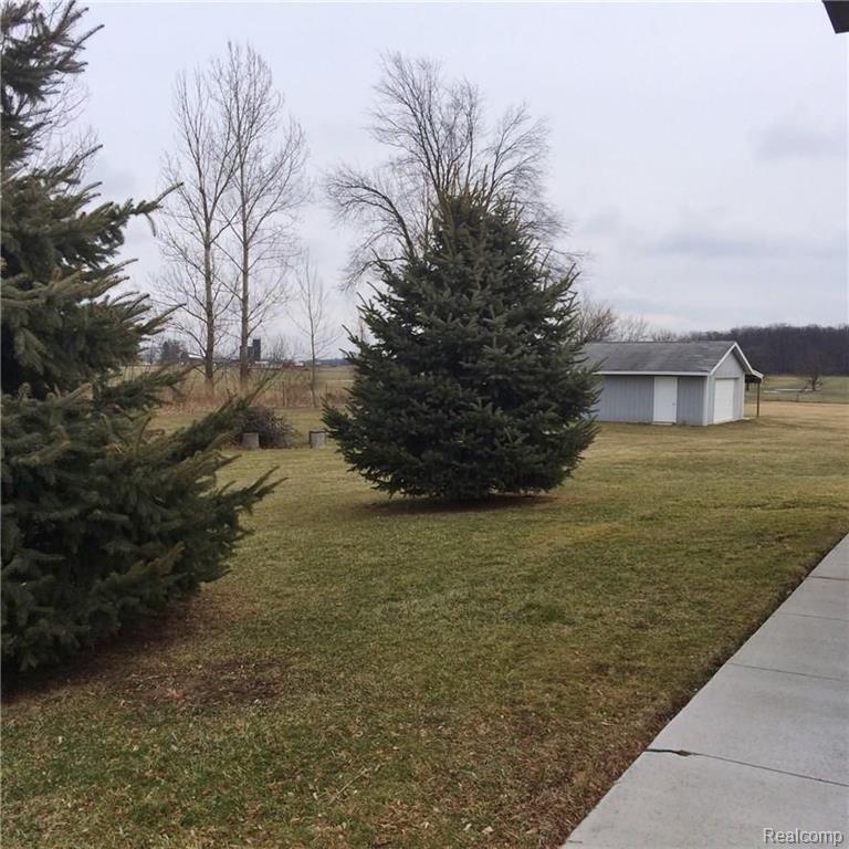 283 South Kern Road Fowlerville, MI 48836 - Photo 18 of 26