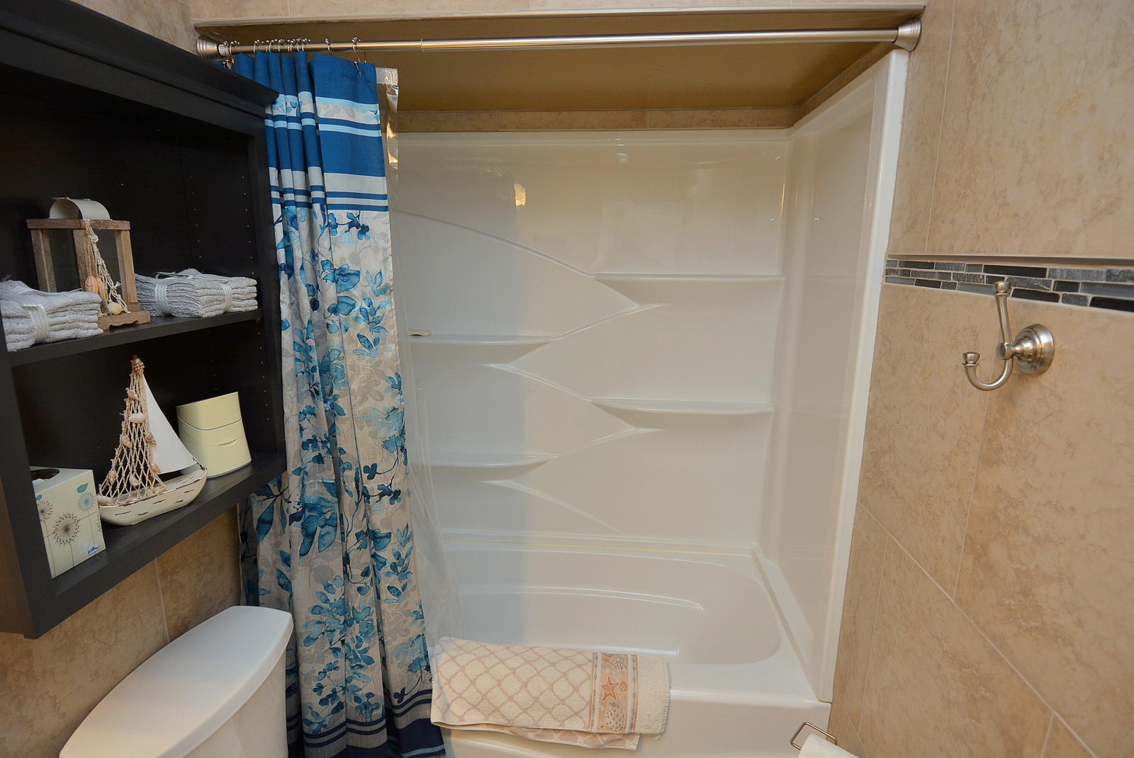 707 Southwest Bond Road Port St. Lucie, FL 34953 - Photo 20 of 25 Bathroom 2 Shower