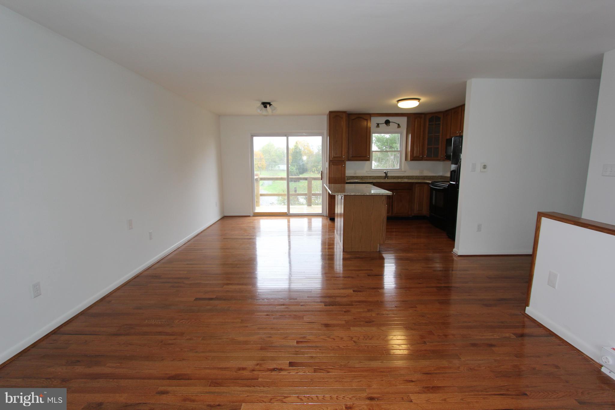 9841 Bartgis Road Frederick, MD 21702 - Photo 7 of 24 Gleaming hardwood floors