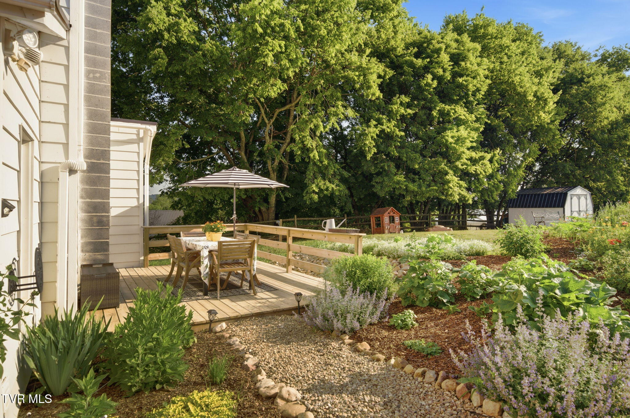 250 5 Oaks Road Jonesborough, TN 37659 - Photo 39 of 48 25-web-or-mls-044_DSC05128