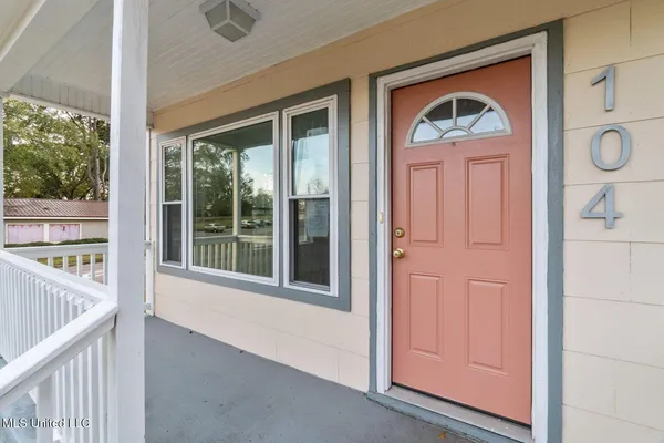$119,925 | 104 North 14th Avenue, Laurel, MS 39440