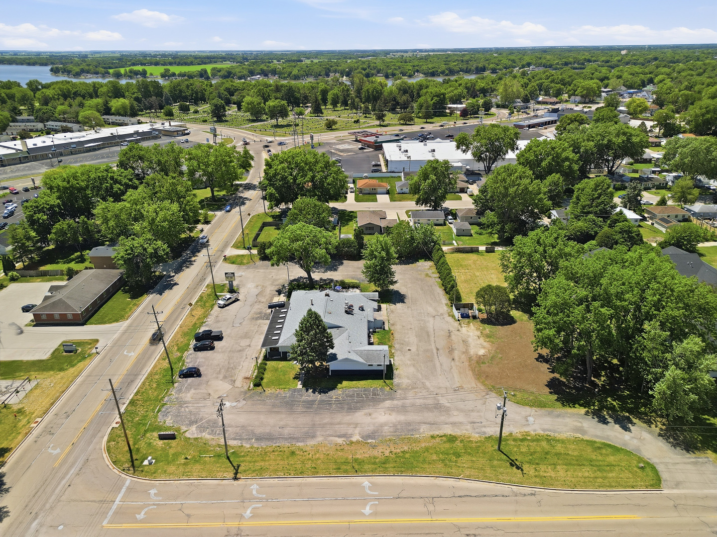 707 Freeport Road Sterling, IL 61081 - Photo 36 of 49